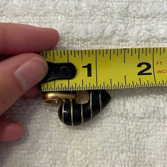 Joan Rivers enamel pendant - Picture 4 of 5